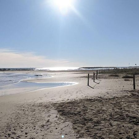 Nice Beachside 2-Bd Apt Near Barcelona Cunit Exterior photo