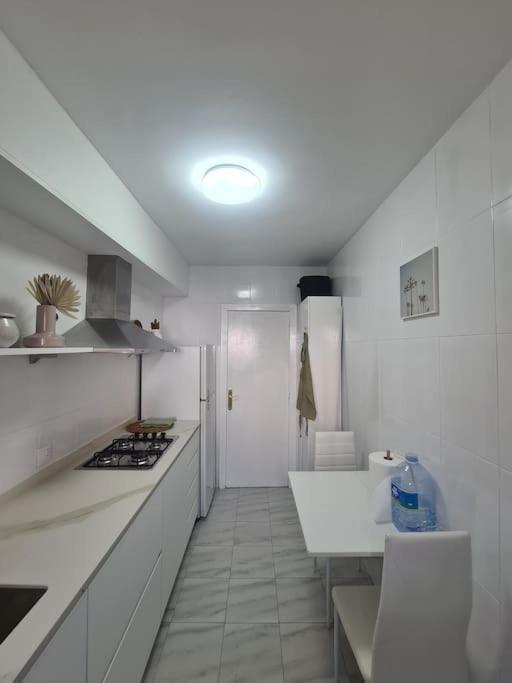 Nice Beachside 2-Bd Apt Near Barcelona Cunit Exterior photo