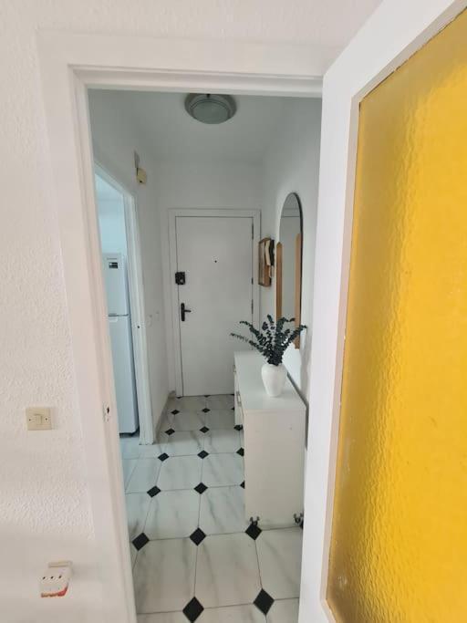 Nice Beachside 2-Bd Apt Near Barcelona Cunit Exterior photo
